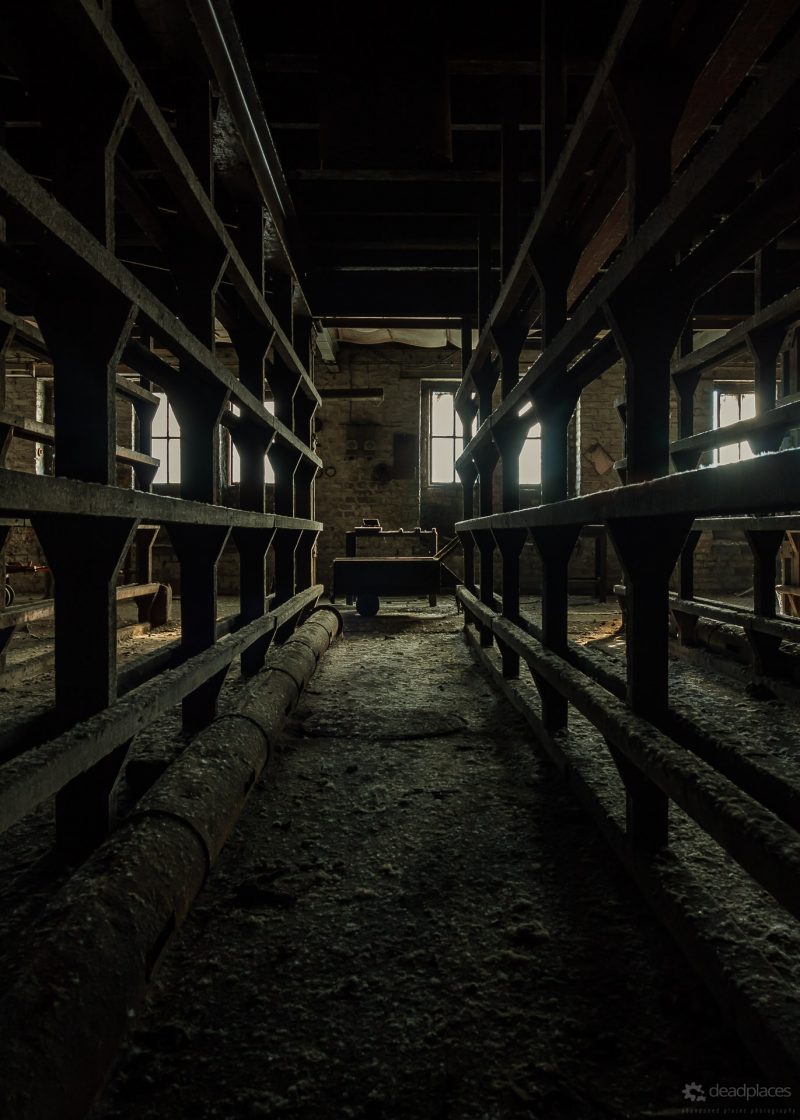 e4da3b7fbbce2345d7772b0674a318d5